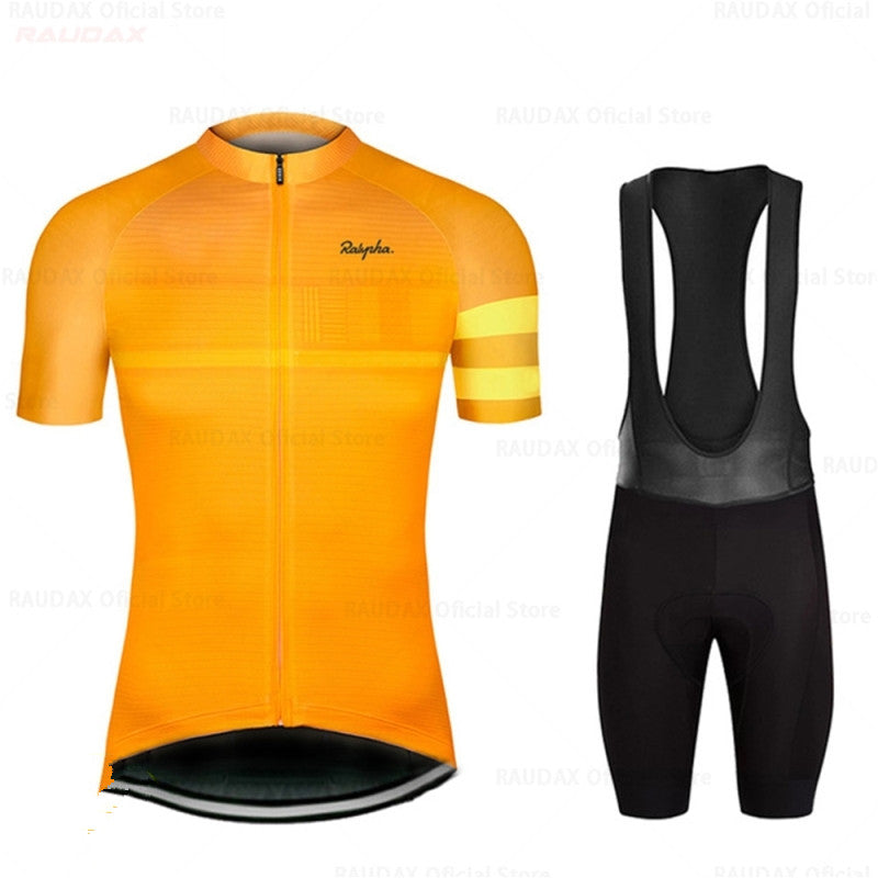 Men's cycling clothing set by Agate featuring a breathable bicycle jersey and matching shorts for comfortable riding.