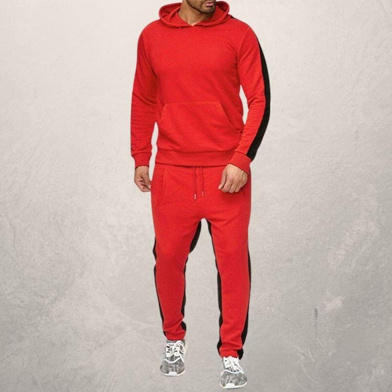 Men's sportswear suit by Agate featuring a modern athletic design, lightweight fabric, and comfortable fit for active wear.