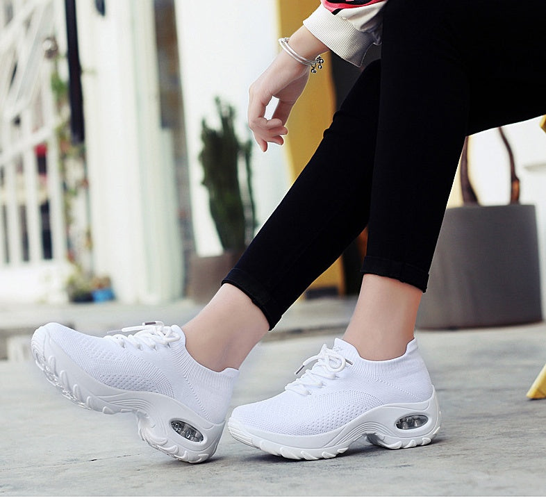 Black Agate sneakers, sporty shoes for women, designed for comfort and casual wear, featuring a classic sneaker style.