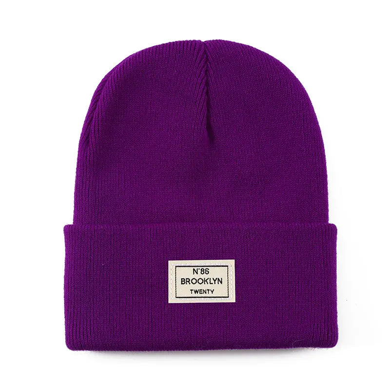 Knitted Beanie With Brand Label Stylish And Fashionable - Alvionz.de