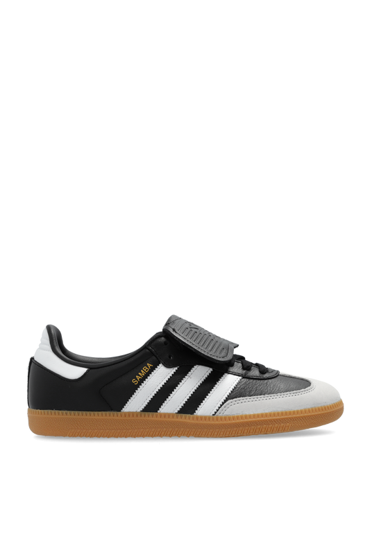 Black Jade Ajax men's sneakers, stylish and durable for walking and running, featuring an elegant Adidas-inspired design.